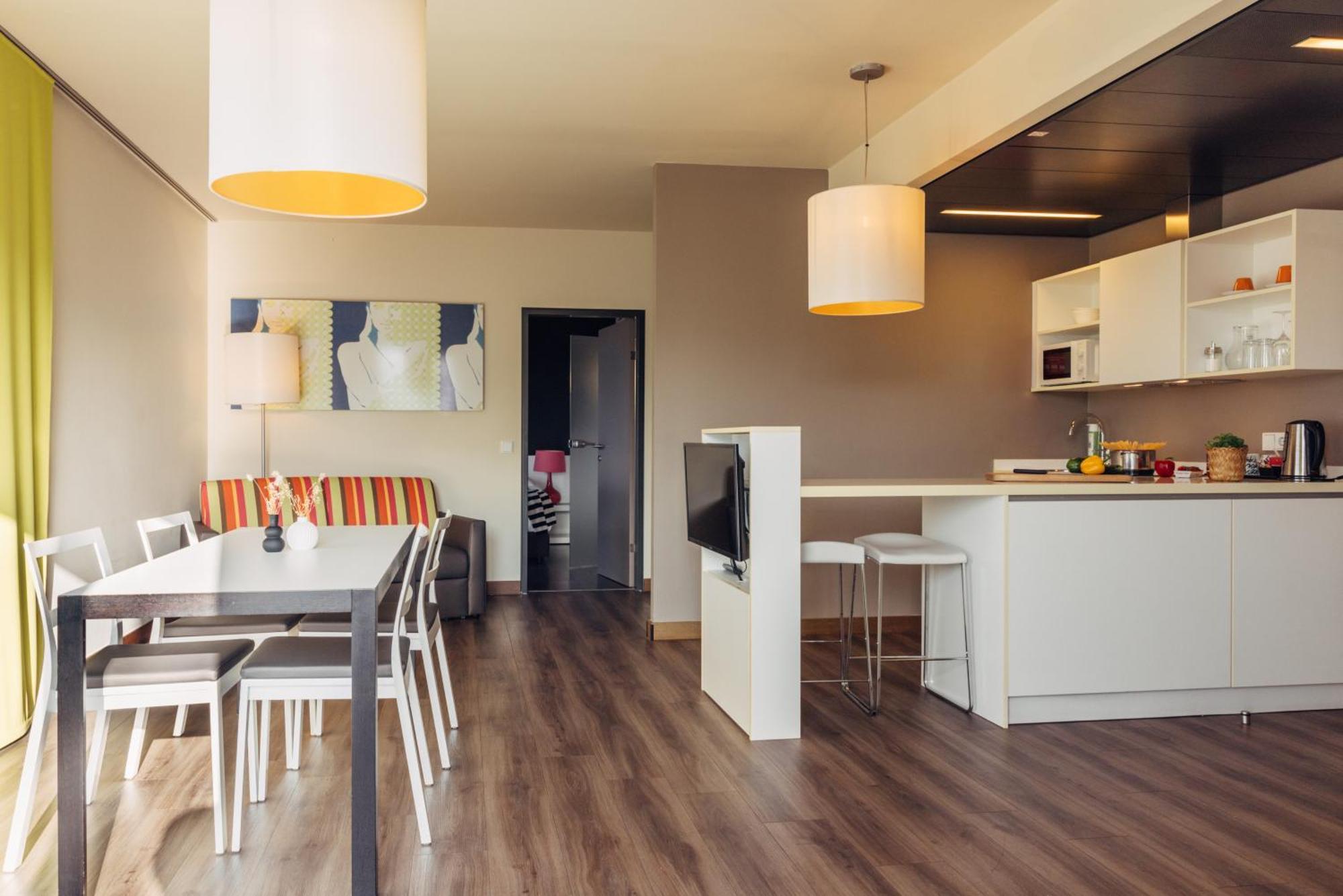 Harry'S Home Hart Bei Graz Hotel & Apartments Экстерьер фото