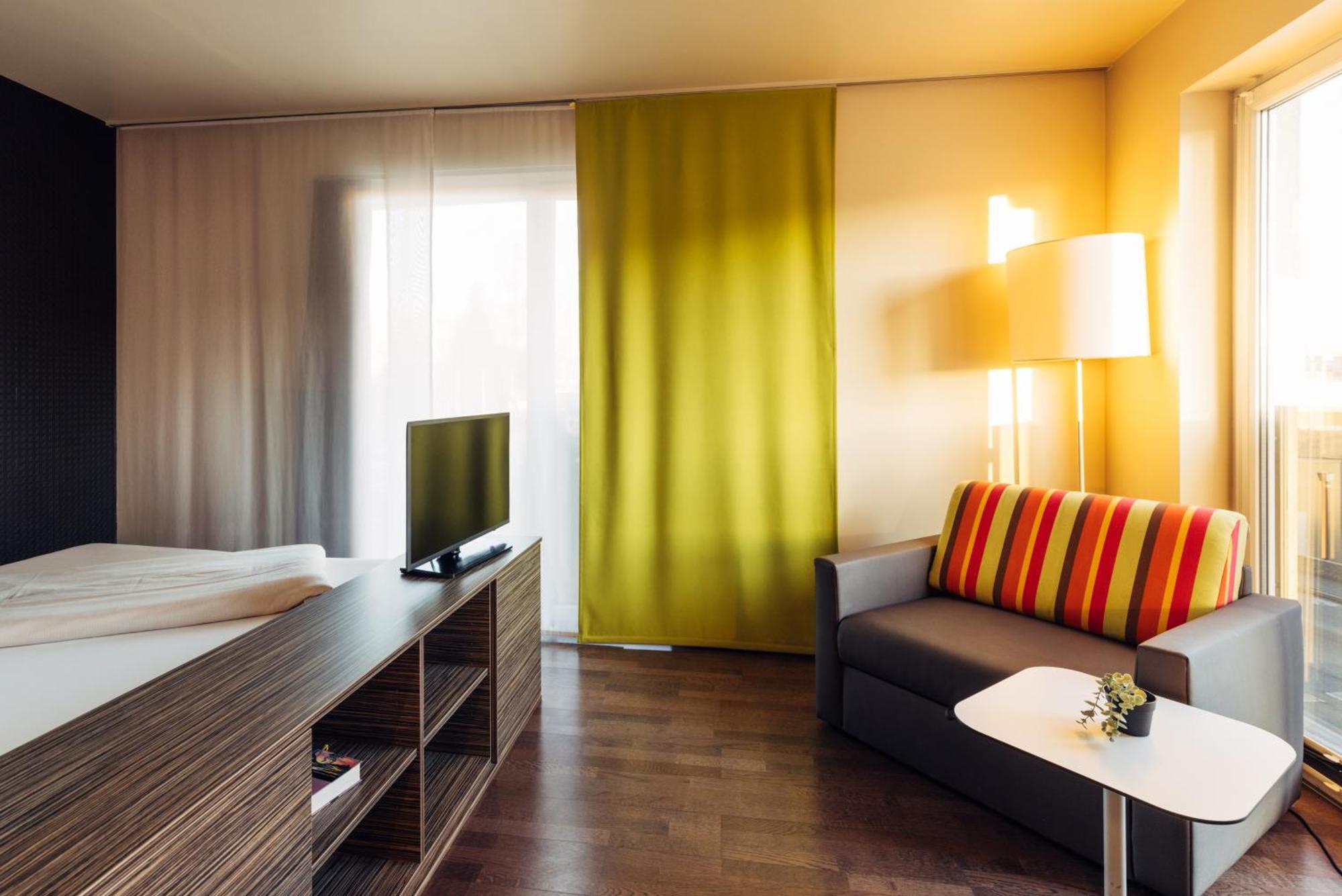 Harry'S Home Hart Bei Graz Hotel & Apartments Экстерьер фото