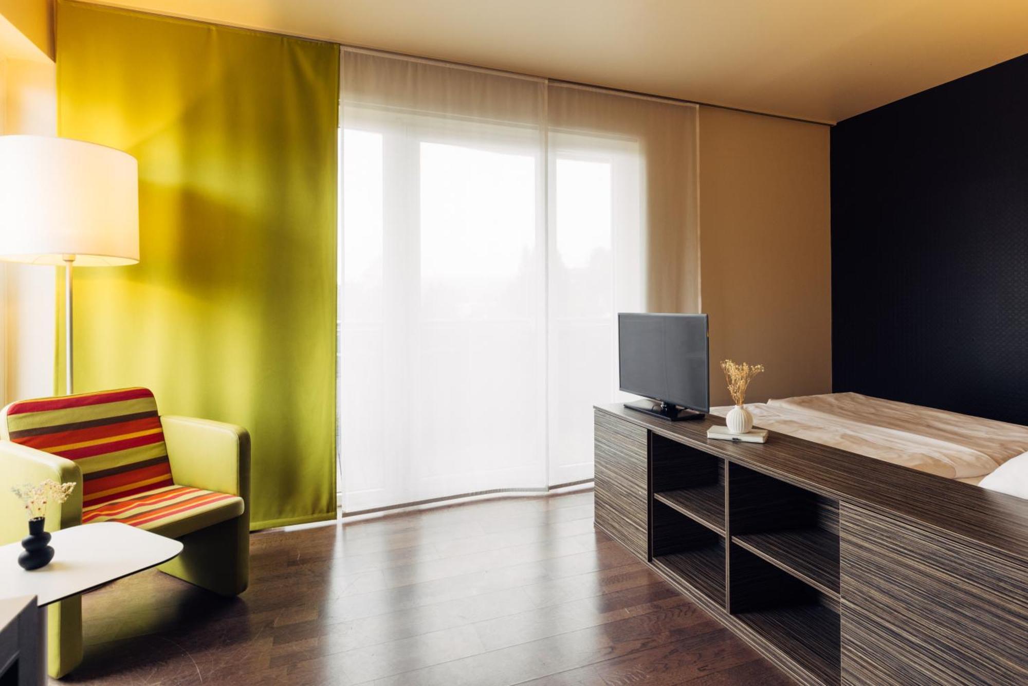 Harry'S Home Hart Bei Graz Hotel & Apartments Экстерьер фото