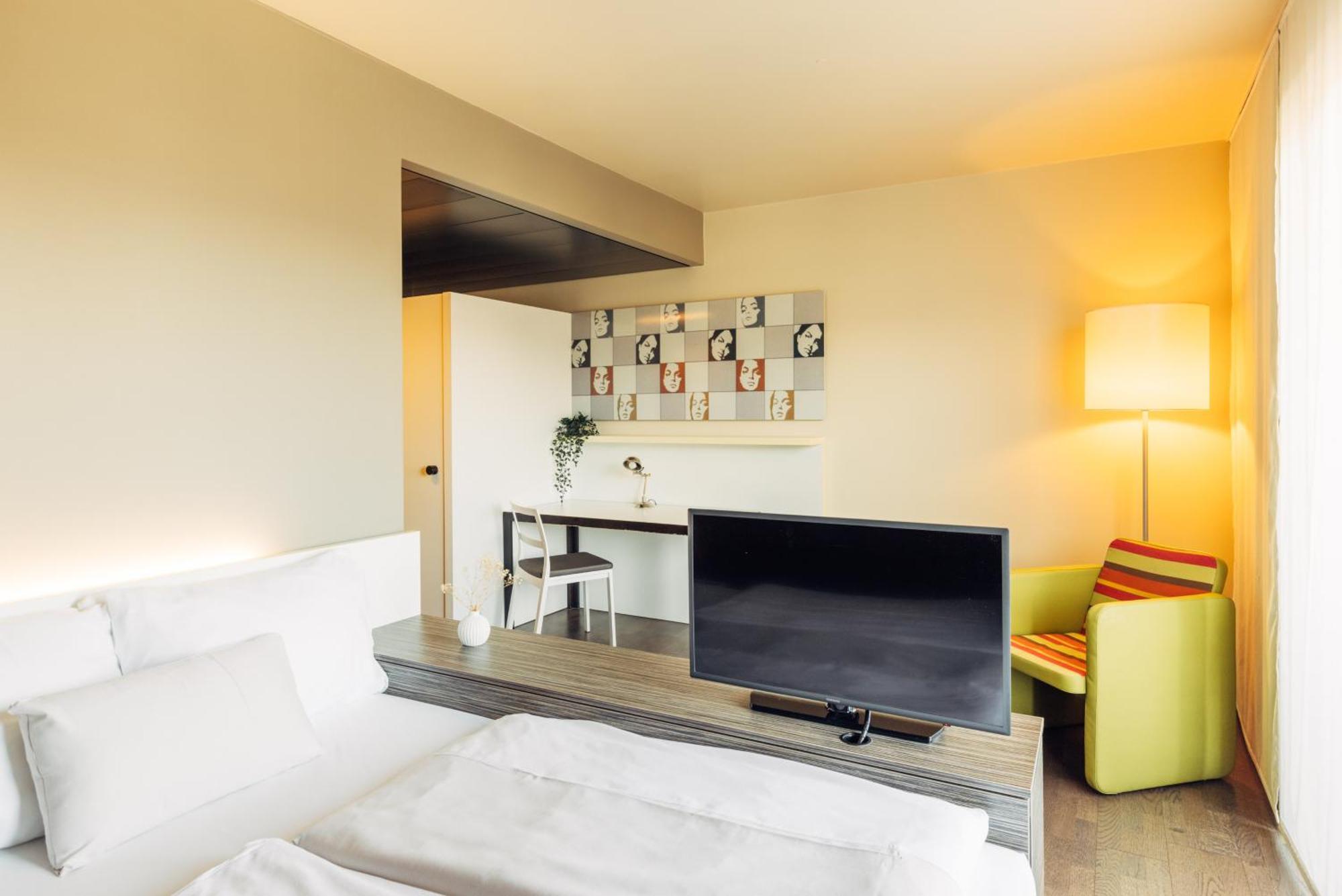 Harry'S Home Hart Bei Graz Hotel & Apartments Экстерьер фото